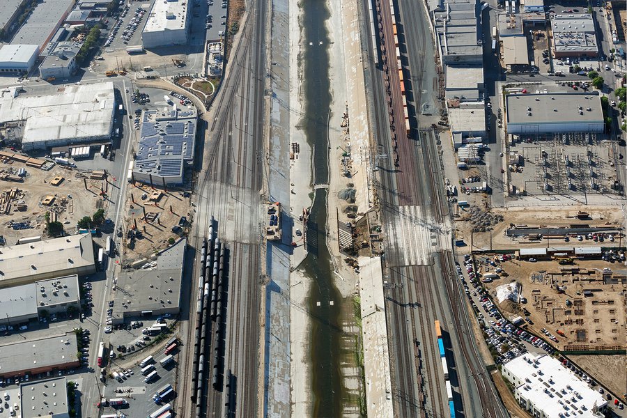 Aerial photo of the Sixth Street Bridge construction on both sides of the LA river