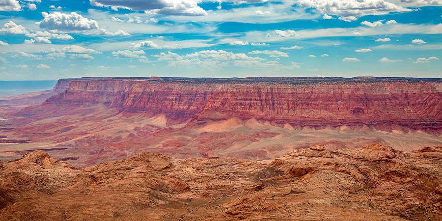 Blog photo of the Grand Canyon National Park with red rock contrasted against blue skies