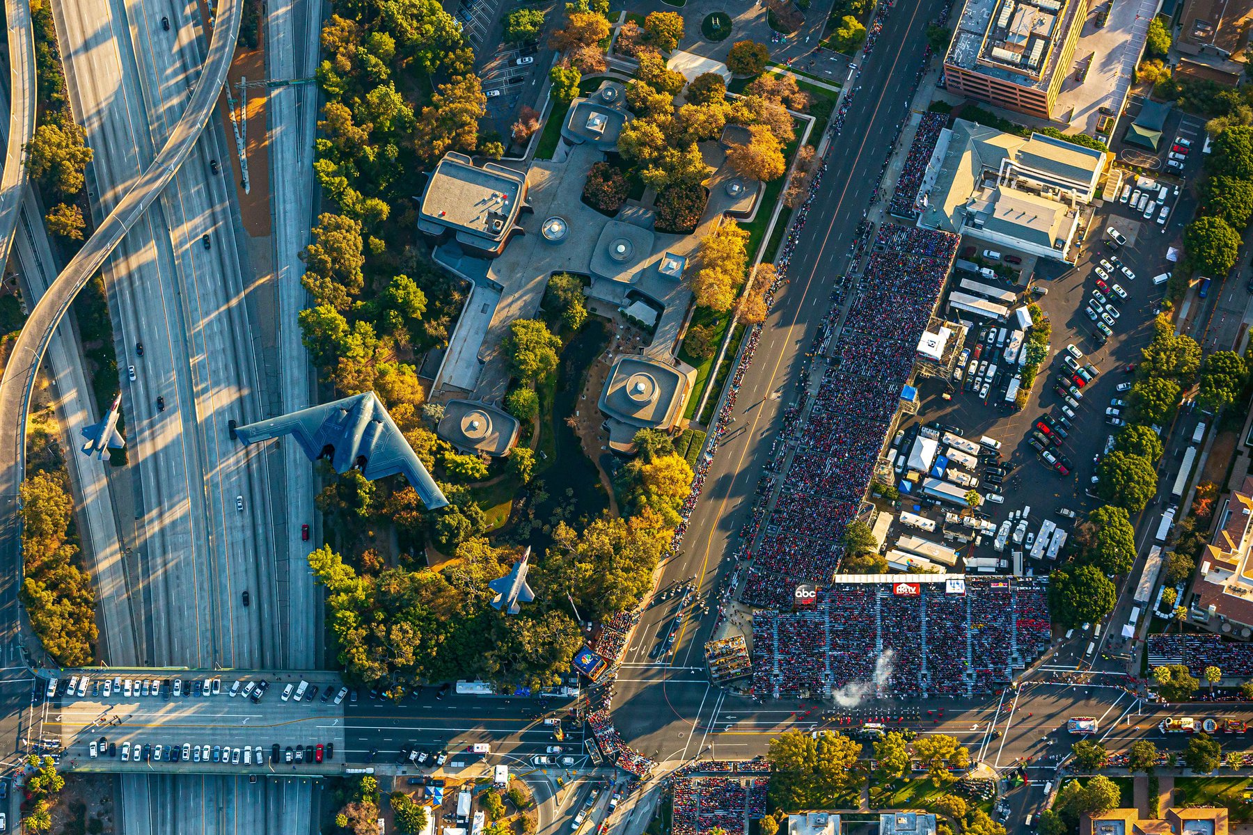 Mark Holtzman's Rose Parade Flyover Photo Featured in The Aviationist
